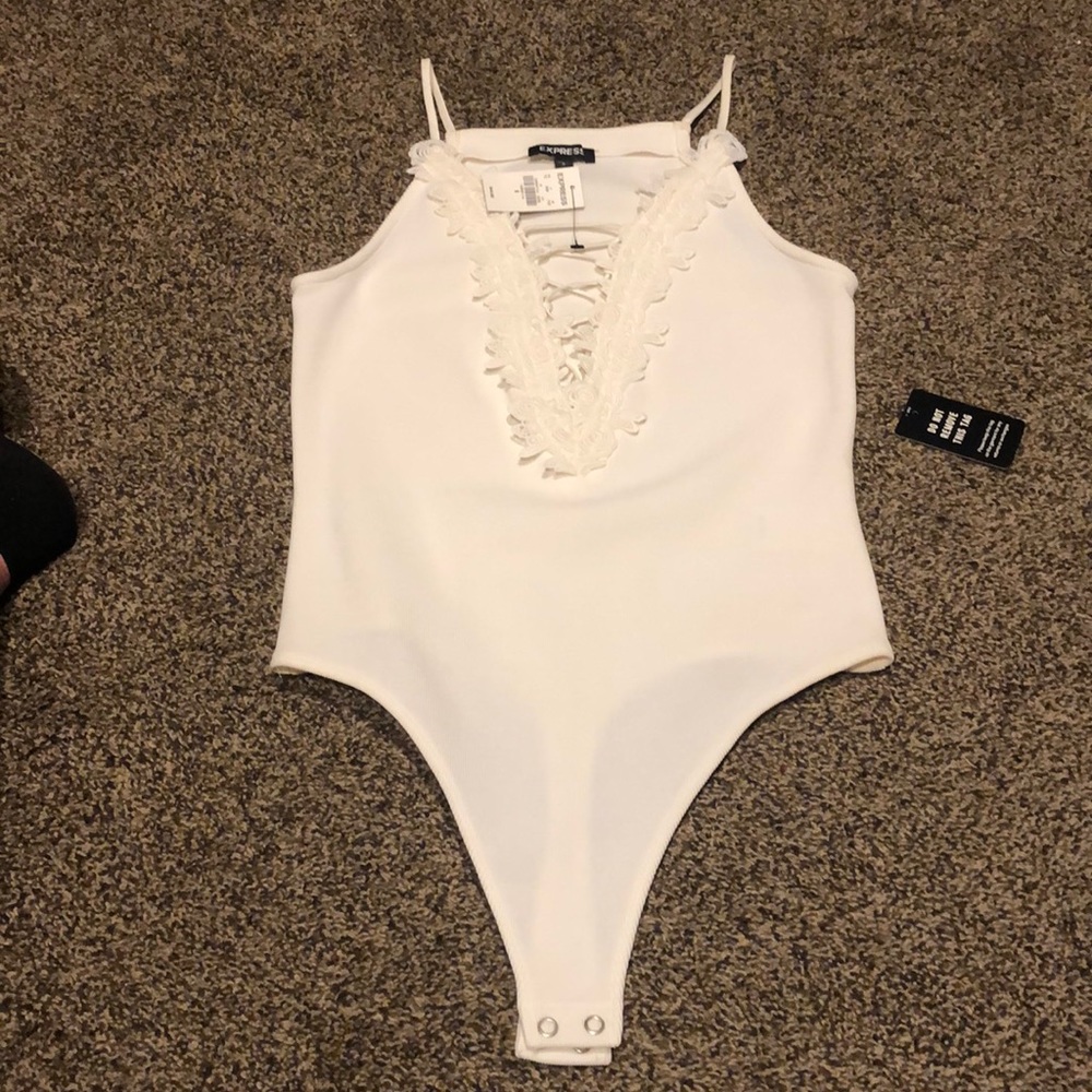 New white express body suit